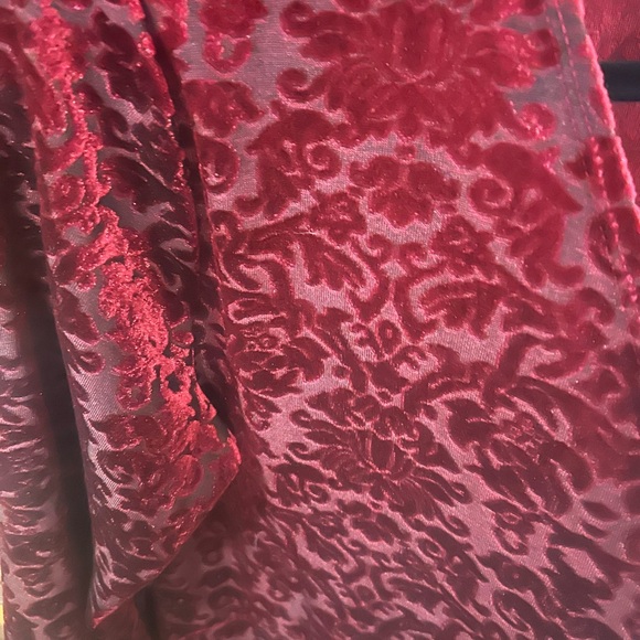 Collection B Deep Red Velvet Robe - Picture 2 of 5